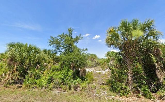 10038 Greetings St, Port Charlotte, FL 33981