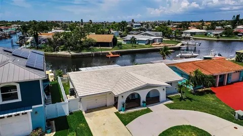 4825 Shell Stream Blvd, New Port Richey, FL 34652