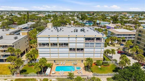 2 15th Ave #401, Indian Rocks Beach, FL 33785