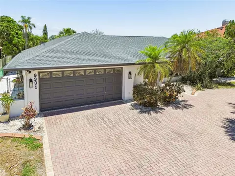 Exterior - 6331 Cocoa Ln, Apollo Beach, FL 33572 photo 18 of 24