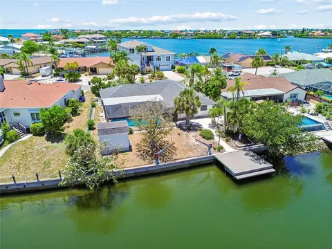 View/Area - 6331 Cocoa Ln, Apollo Beach, FL 33572 photo 11 of 14