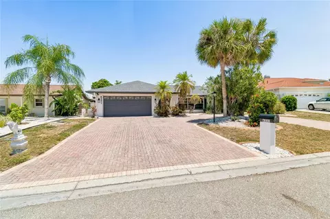 Exterior - 6331 Cocoa Ln, Apollo Beach, FL 33572 photo 23 of 24