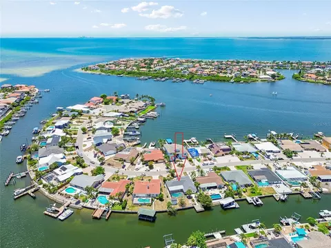 View/Area - 6331 Cocoa Ln, Apollo Beach, FL 33572 photo 1 of 14