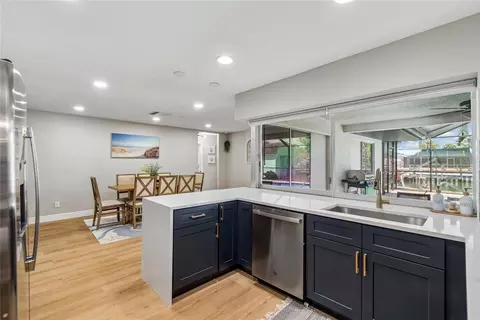 Kitchen - 6331 Cocoa Ln, Apollo Beach, FL 33572 photo 1 of 6