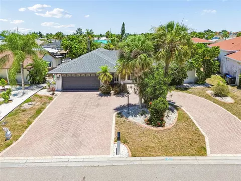 View/Area - 6331 Cocoa Ln, Apollo Beach, FL 33572 photo 5 of 14