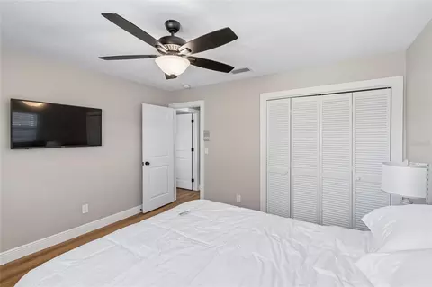 Bedroom - 6331 Cocoa Ln, Apollo Beach, FL 33572 photo 6 of 9