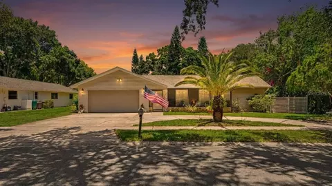 165 Woodcutter Ln, Palm Harbor, FL 34683