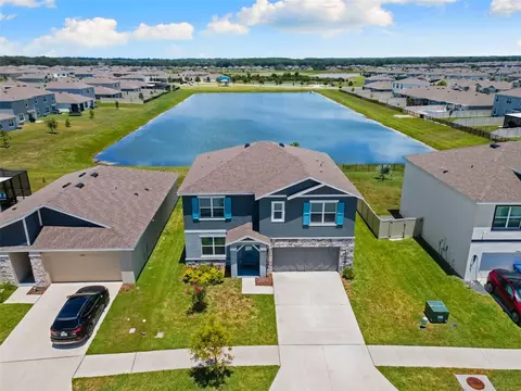 9728 Crescent Ray Dr, Wesley Chapel, FL 33545