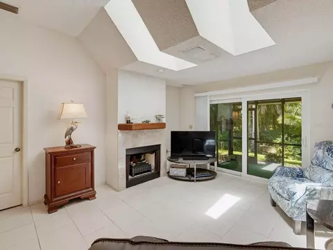 Living - 3454 Killdeer Pl, Palm Harbor, FL 34685 photo 5 of 7