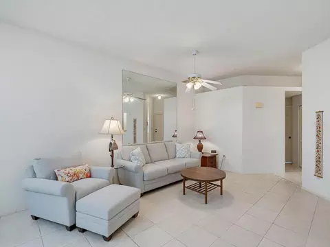 Living - 3454 Killdeer Pl, Palm Harbor, FL 34685 photo 2 of 7
