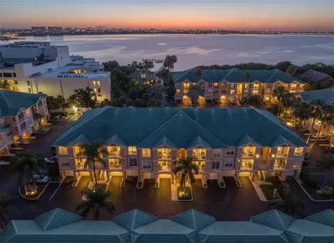 3312 Bay Club Cir #3212, Tampa, FL 33607