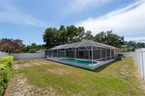 Exterior - 10626 Foxcrest Way, Riverview, FL 33569 photo 9 of 11