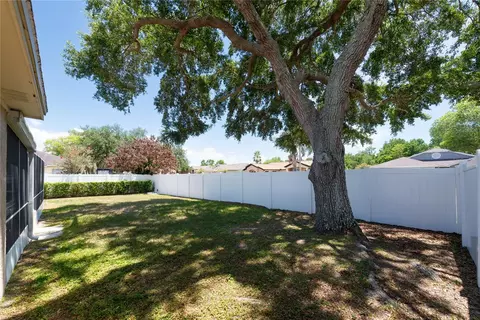 Exterior - 10626 Foxcrest Way, Riverview, FL 33569 photo 10 of 11