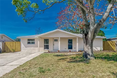 1300 Melonwood Ave, Clearwater, FL 33759