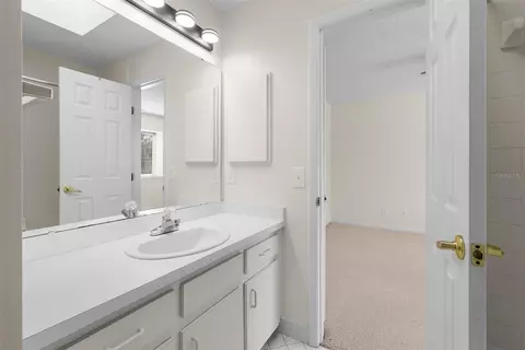 Bath - 1767 SE 27th Loop, Ocala, FL 34471 photo 4 of 5