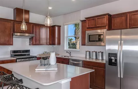 Kitchen - 12416 Adobe St, Parrish, FL 34219 photo 2 of 2