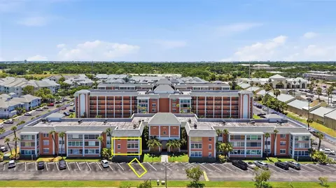1900 68th St N #205, Saint Petersburg, FL 33710