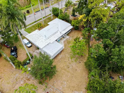 2415 2nd Ave E, Bradenton, FL 34208 photo 3