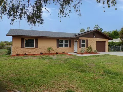 1622 17th St E, Bradenton, FL 34208