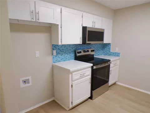 Kitchen - 1622 17th St E, Bradenton, FL 34208 photo 3 of 3