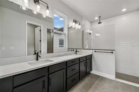 Bath - 5735 Leaflet Trl, Mount Dora, FL 32757 photo 1 of 8