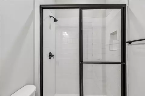 Bath - 5735 Leaflet Trl, Mount Dora, FL 32757 photo 6 of 8