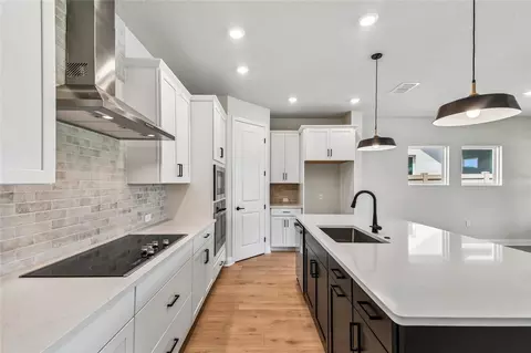 Kitchen - 5735 Leaflet Trl, Mount Dora, FL 32757 photo 1 of 5