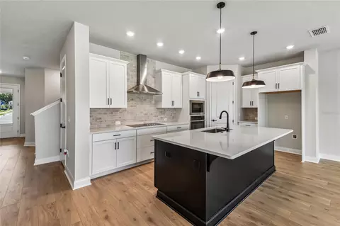 Kitchen - 5735 Leaflet Trl, Mount Dora, FL 32757 photo 2 of 5