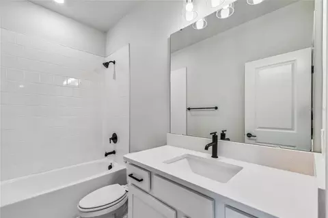Bath - 5735 Leaflet Trl, Mount Dora, FL 32757 photo 7 of 8