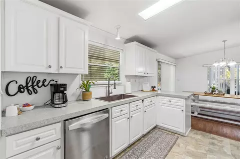 6331 Theodan St, Weeki Wachee, FL 34607 photo 11