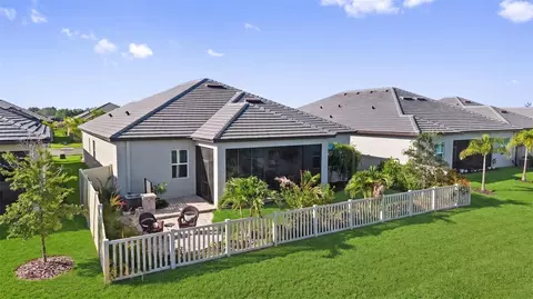 Exterior - 12211 Violet Jasper Dr, Parrish, FL 34219 photo 13 of 17