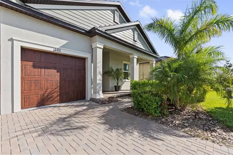 Exterior - 12211 Violet Jasper Dr, Parrish, FL 34219 photo 2 of 17