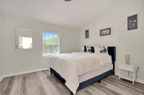 Bedroom - 6233 Olivedale Dr, Riverview, FL 33578 photo 4 of 6