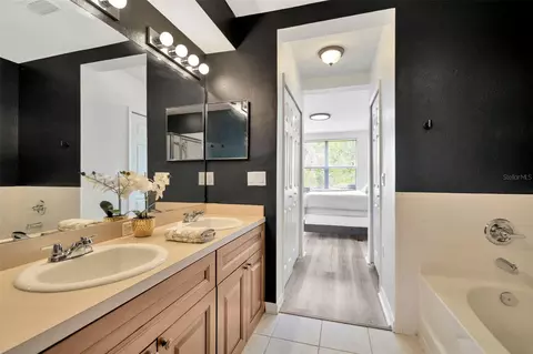 Bath - 6233 Olivedale Dr, Riverview, FL 33578 photo 2 of 5