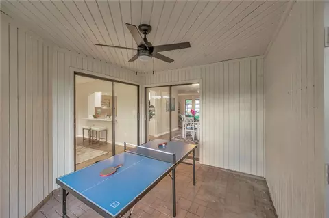 Exterior - 2805 Beagle Pl, Seffner, FL 33584 photo 5 of 8