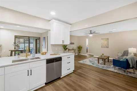 Kitchen - 2805 Beagle Pl, Seffner, FL 33584 photo 2 of 4