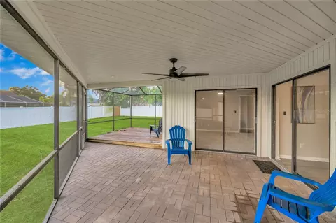 Exterior - 2805 Beagle Pl, Seffner, FL 33584 photo 6 of 8