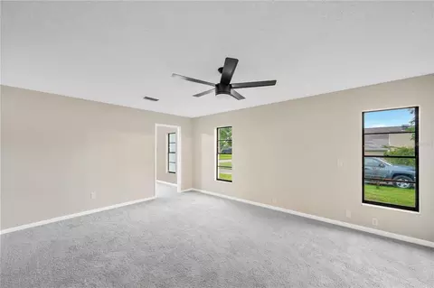 Living - 2805 Beagle Pl, Seffner, FL 33584 photo 5 of 6