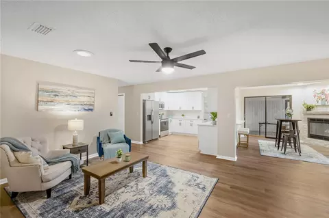 Living - 2805 Beagle Pl, Seffner, FL 33584 photo 1 of 6