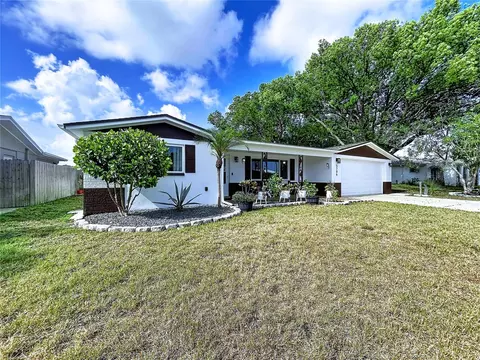 5706 Dove Dr, New Port Richey, FL 34652