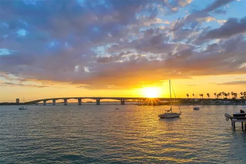 View/Area - 2187 Main St, Sarasota, FL 34237 photo 10 of 11