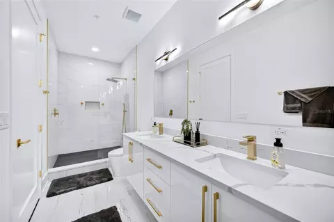Bath - 2187 Main St, Sarasota, FL 34237 photo 4 of 13