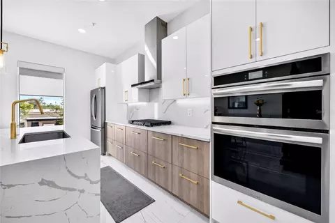 Kitchen - 2187 Main St, Sarasota, FL 34237 photo 11 of 11
