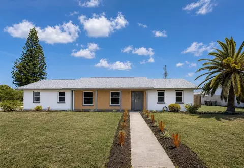 3810 18th Ave W, Bradenton, FL 34205
