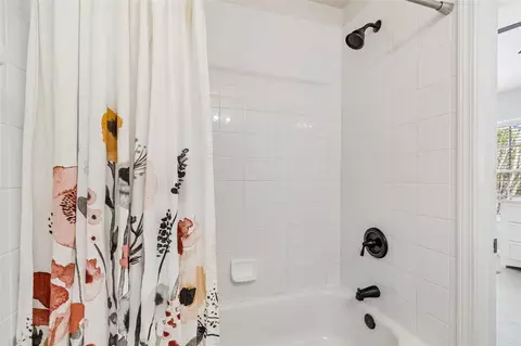 Bath - 4423 Barnstead Dr, Riverview, FL 33578 photo 5 of 5