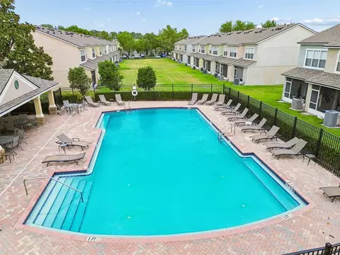 Exterior - 4423 Barnstead Dr, Riverview, FL 33578 photo 7 of 9