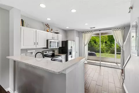 Kitchen - 4423 Barnstead Dr, Riverview, FL 33578 photo 1 of 3