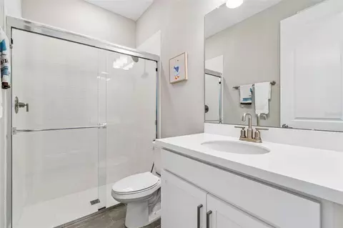 Bath - 10569 Tranquil Meadow Loop, Riverview, FL 33569 photo 7 of 10