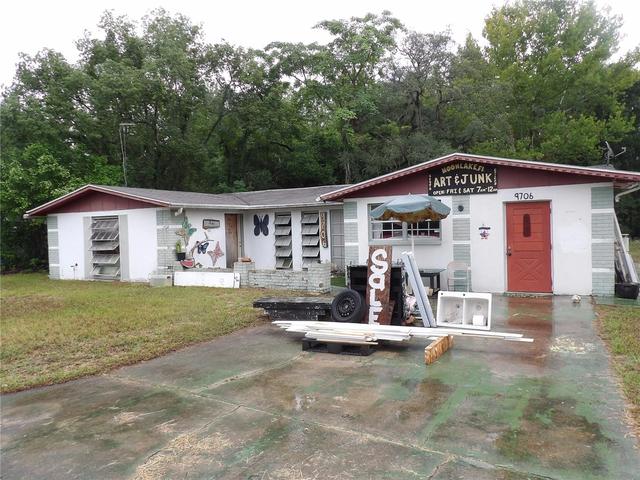 9706 Moon Lake Rd, New Port Richey, FL 34654