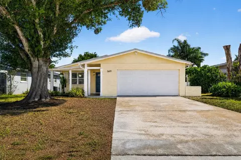 3619 14th Ave N, Saint Petersburg, FL 33713